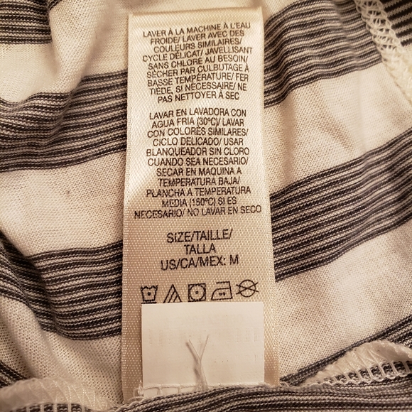 Woman's Juicy Couture striped top NWT - Picture 5 of 6